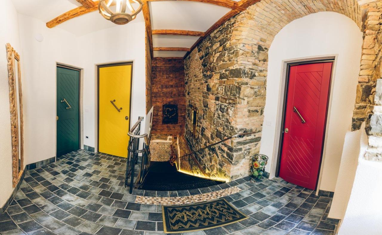 Aquila D'Oro Триест Екстериор снимка